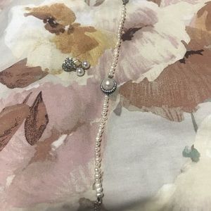 Sterling silver pearl set